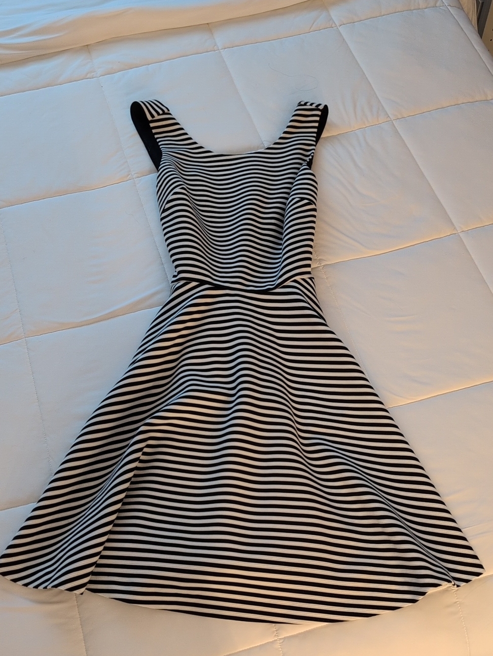 Guess Black and White Striped Sleeveless Fit-and-Flare Dress